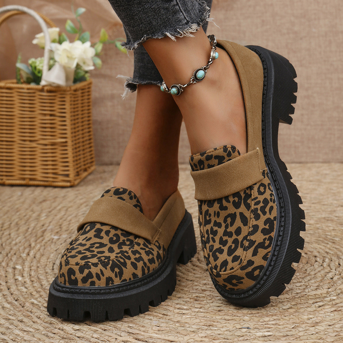 Plus-size Leopard-print Loafers Fall Slip-on Design