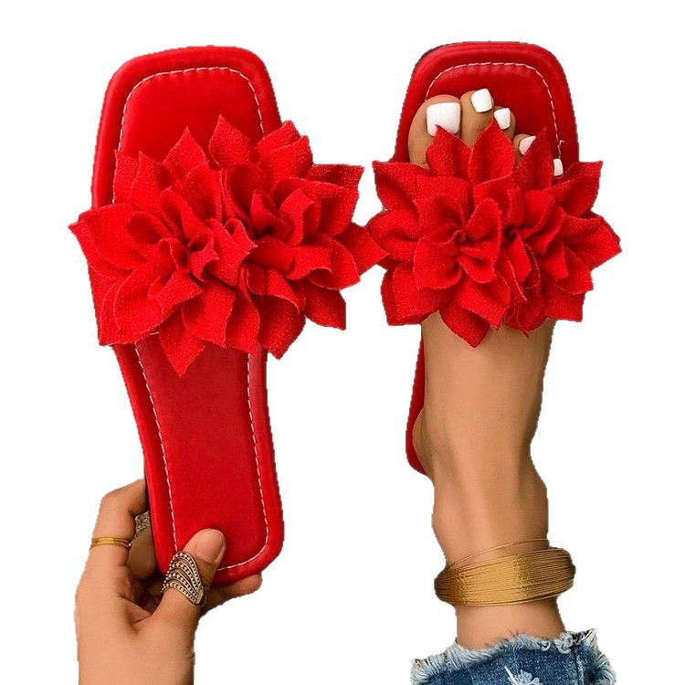 Fashionable Flat Flip-flops Versatile