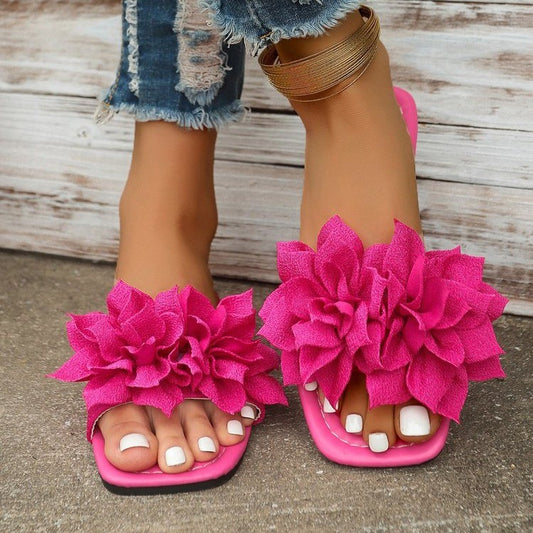 Fashionable Flat Flip-flops Versatile