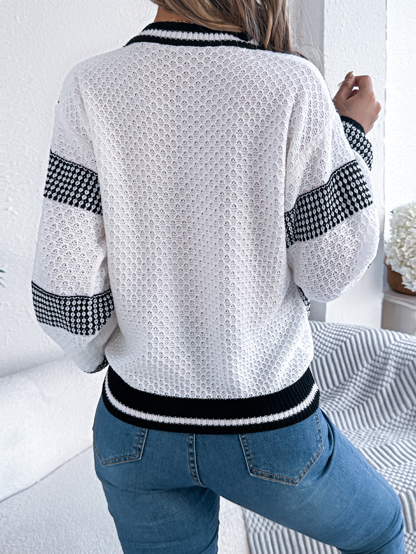 Women V-Neck Color Block Stripe Lantern Sleeve Pullover Sweater