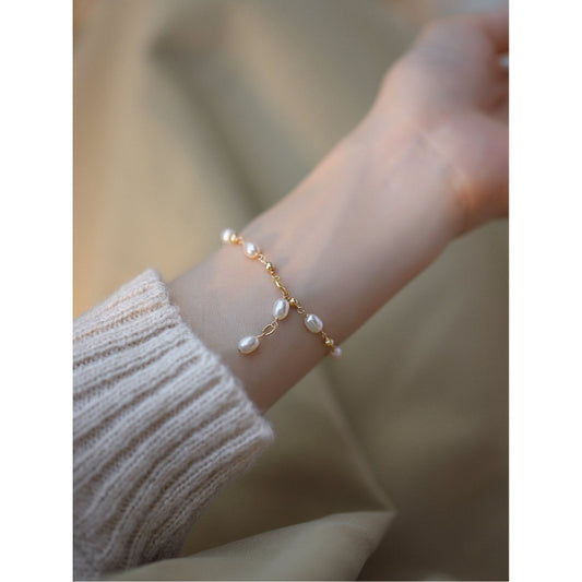 Natural Pearl Fairy-Chic Tiny Freshwater Pearl Bracelet