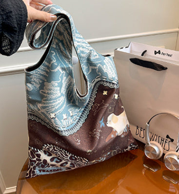 High-Capacity Commuter Bag With A Sleek Leopard Print For Work Or Everyday Use