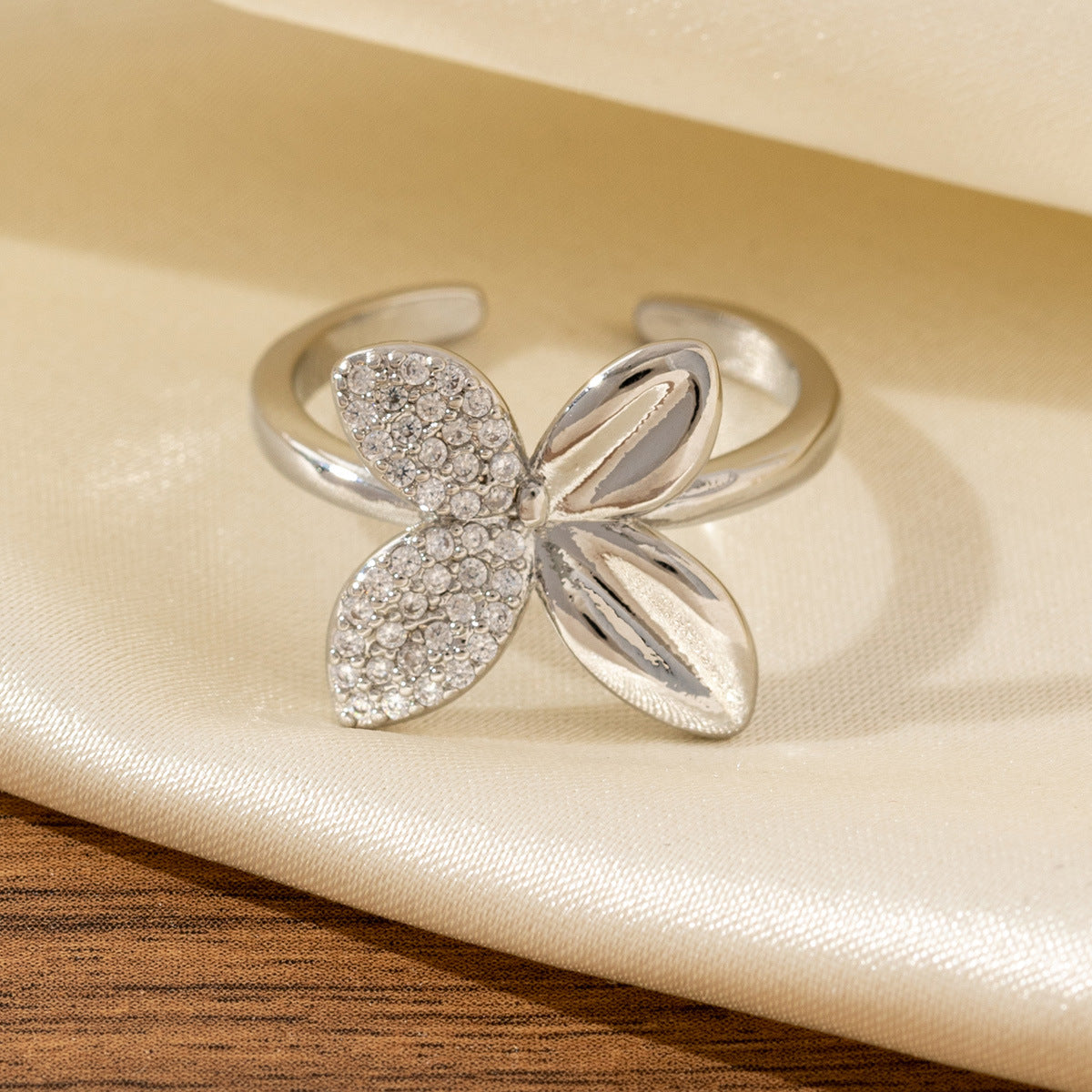 High-end Butterfly-shaped Open Adjustable Ring